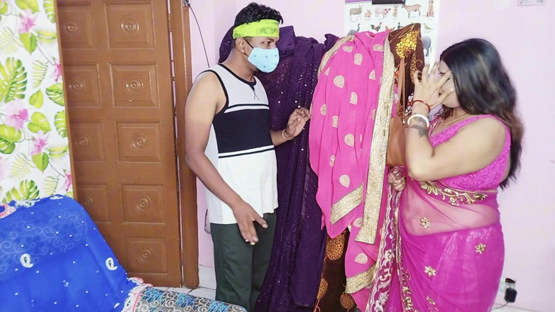 Horny Rose: साड़ी विक्रेता द्वारा गुलाब की चुदाई