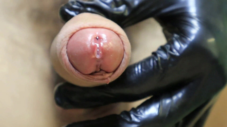 SEXY_GUYBEST: Closeup kontol besar masturbasi dengan sarung tangan