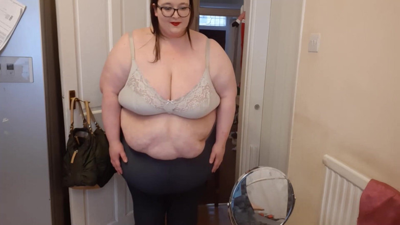 SSBBWLadyBrads: Weigh in after cake stuffing big gains
