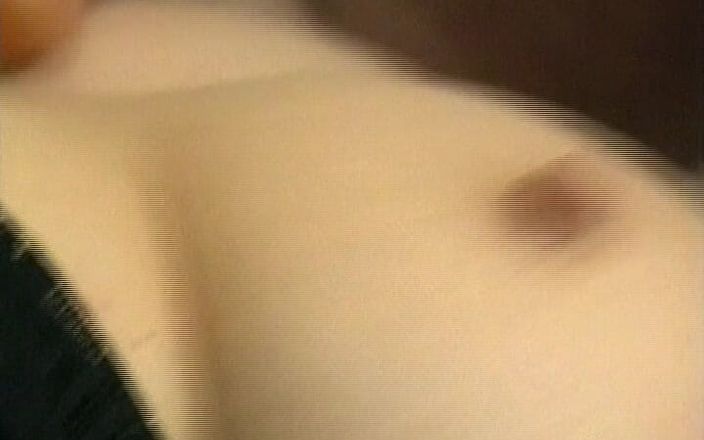 Deutscher hardcore: Fisting azione con grande miLF bionda tedesca
