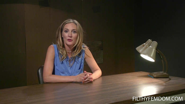 FilthyFemdom: 모나 웨일즈를 특징으로 하는 무자비한 HR 리뷰