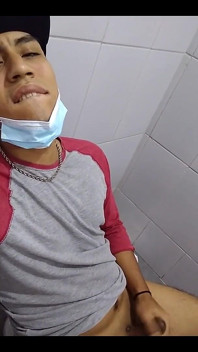 5 Minutos in Toilet