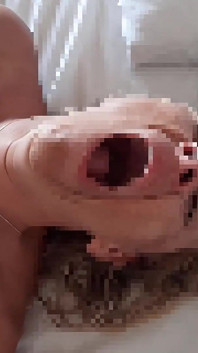 Orgasme berganda. Bini memancut berkali-kali berpantat besar