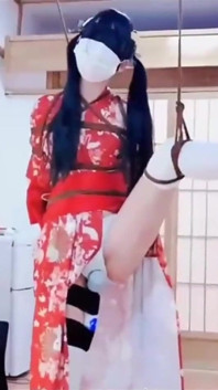 Ragazza kimono