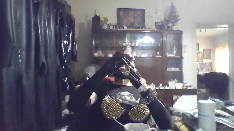 Latexsmoker: Latex roken 4