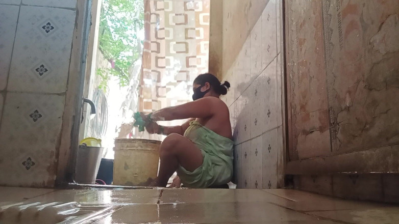 Desi_bhabhi121: Une bhabhi sexuelle avec salle de bain ouverte, vidéo