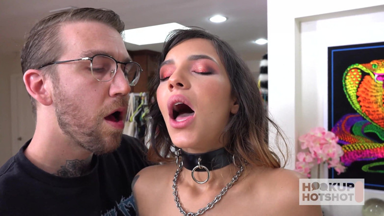 Hookup Hotshot: Süße kitty Carrera reitet bryan Gozzings riesigen Donger Raw!