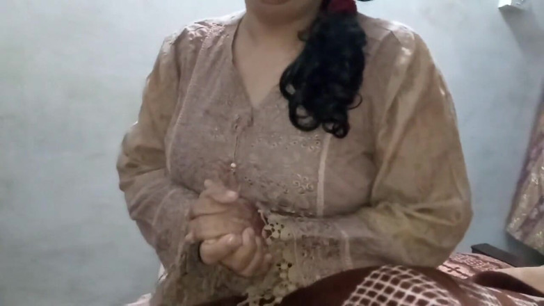 QueenbeautyQB: Stepmom Was Scared in Her Room so the Stepmom Went...