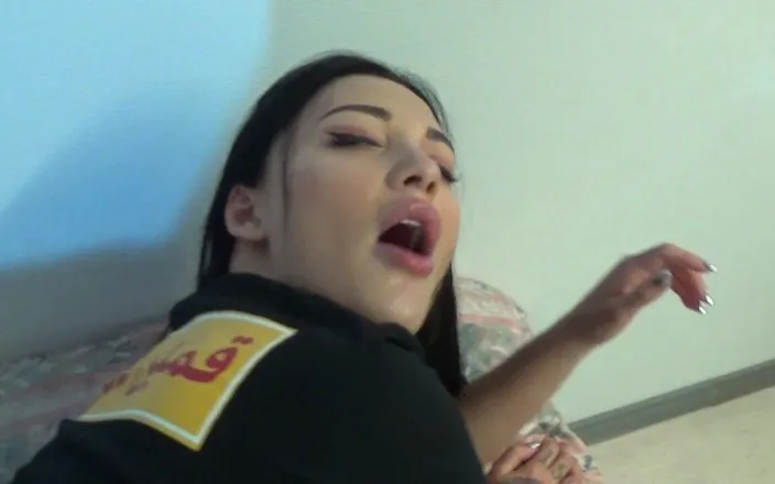 Qombol: Hot porn with my cute step-sister