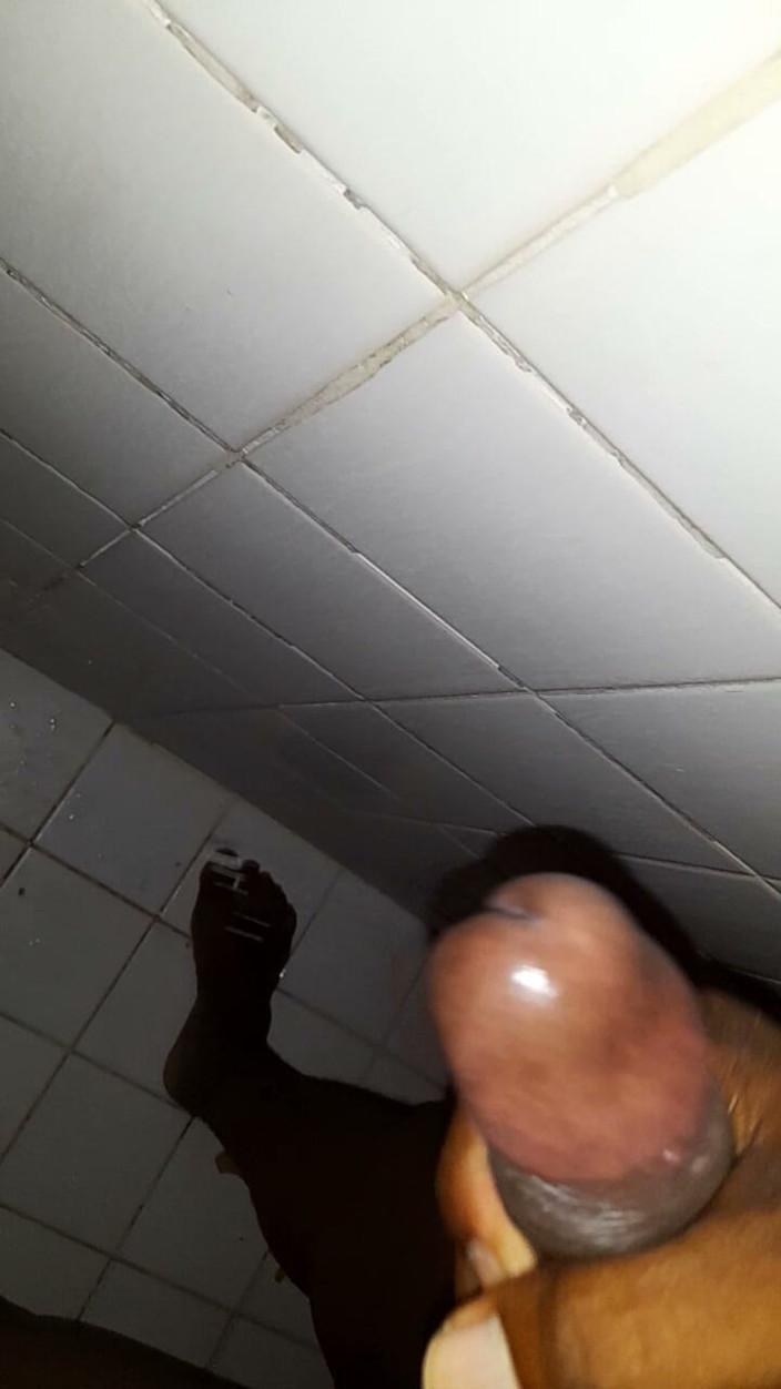 Islandvibes69: Jerking off S12 Ep8