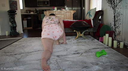 Aurora Willows: Behind the scenes daily workout