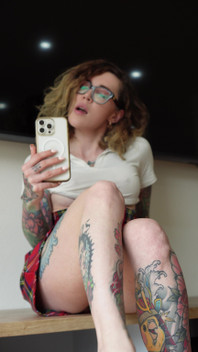 Skirt Wide Open