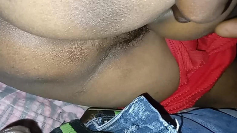 Bengaliauntykichut: Aunty's Pussy Fucking Inside the Lotus at Night