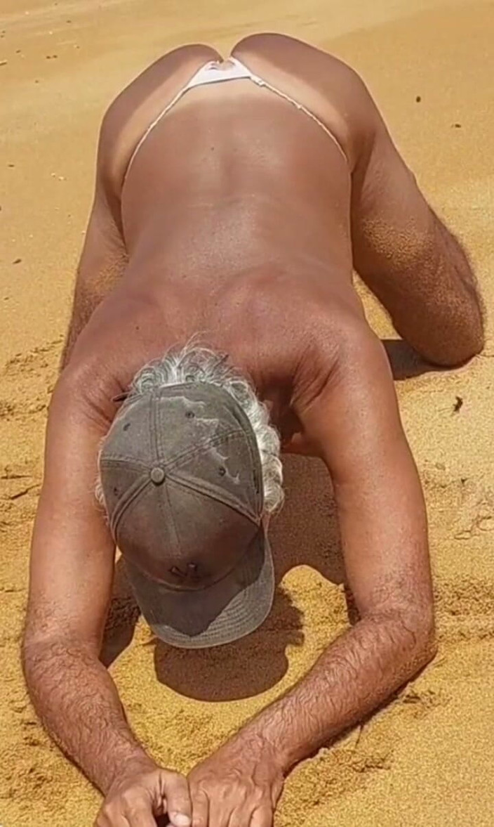 Ladysilvas: Ladysilva on All Fours Wanting Cock in Her Hot Ass...