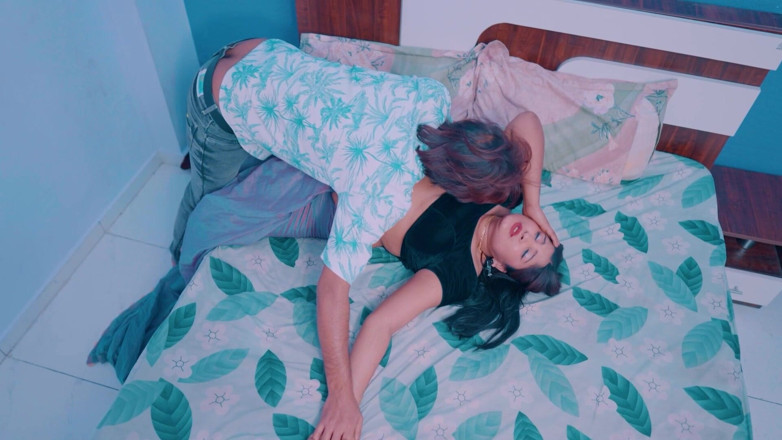 Mr Entertainer: Desi Bhabhi Seduce by Her Devar in Her Private Room...