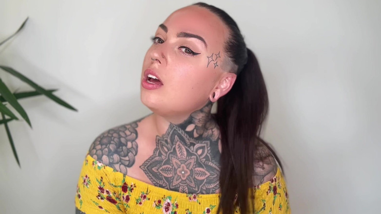 Miss Valentina: Facilitando la dominación financiera 2