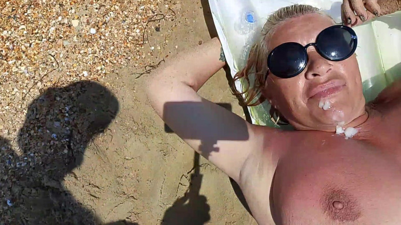 Crazyfamily 1970: Снова Ебу Мачеху На Пляже