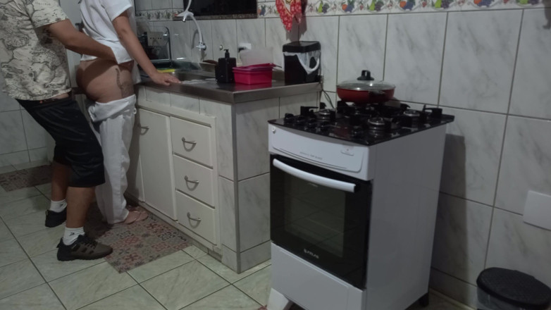 Gabi SweetCouplesStories: Rutyna kremówka pokojówki w jej nowej pracy