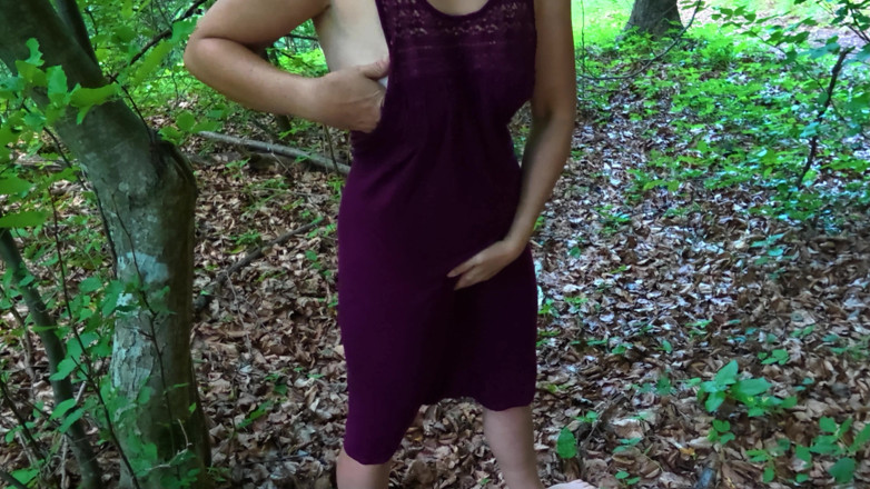 Hothousewifexoxo: jangal men asli milf(chodne laayak mammi) charamsukh