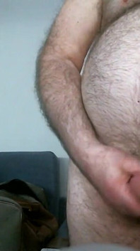 Accarezzando questo divertente spettacolo in cam dal vivo