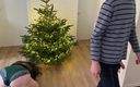 Our Fetish Life: Suegra se inclinó sobre el árbol de navidad al estilo perrito...
