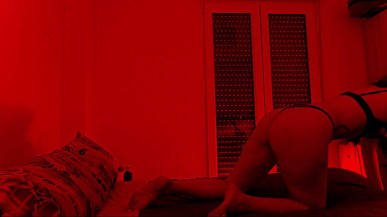 Akasha7: Menina submissa gemendo, eu dou à luxúria e gemo como um...