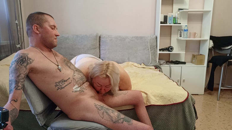 Zona901: La matrigna fa un pompino e sega un cazzo