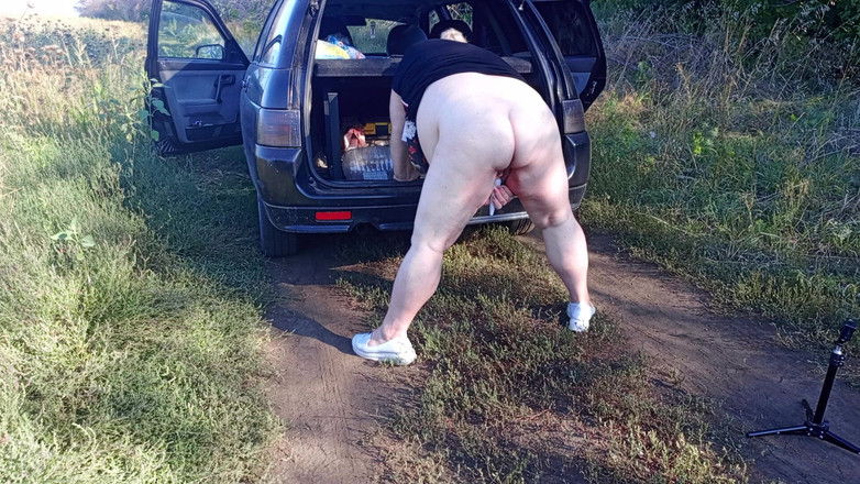 Zona901: Neighbor Gets Lots of Orgasms with Squirting Outdoor