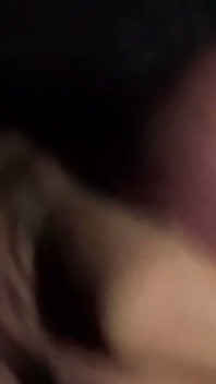 Velký neobřezaný penis venku v noci Onesie Honění a Cumming - Rockardglans 215