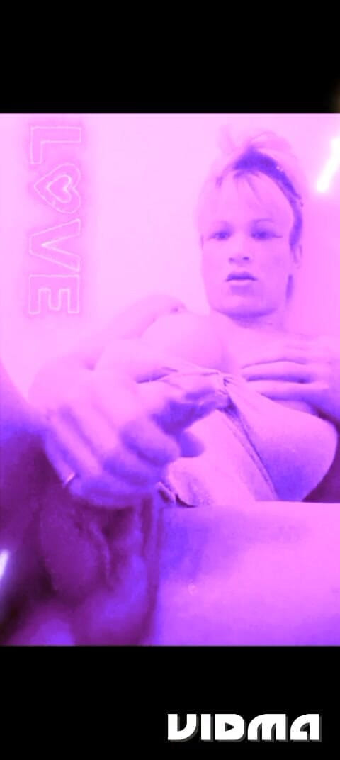 Laratransexualbarcel: Velká masturbace transsexuálky