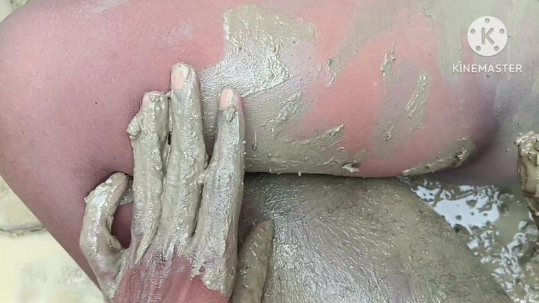 Nenika: 젖탱이를 가지고 노는 인도 형수