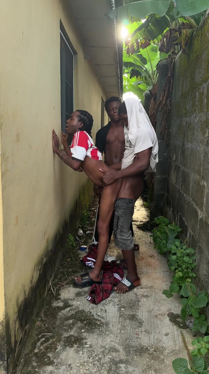 YungthugM: The Guy Want to Show Me How He Can Fuck...