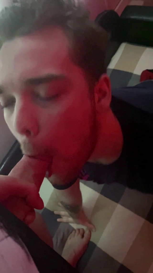 Big Sweet Dick on the Twink's Lips (Arg boys) Big Sweet Dick on the Twink's Lips (Arg boys)