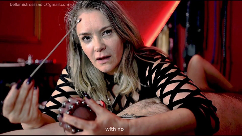 Empress Bella Sadic: Empress Bella Sadic Suka Menembusi Semua Lubang Suami Hambanya