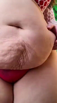 Stripteuză uriașă - Giantess Sydney țipăte oferă dans în poală și striptease pentru pov