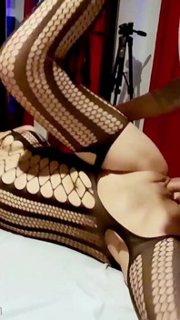 Agcc, venezueleană sexy și slabă, îi seduce fratele vitreg