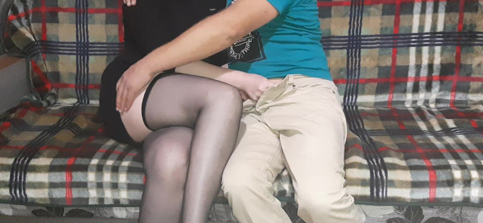 Vik_All: Ma femme me trompe avec mon voisin.