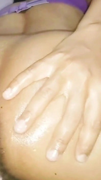 我的阴户品尝一个大 brinjal
