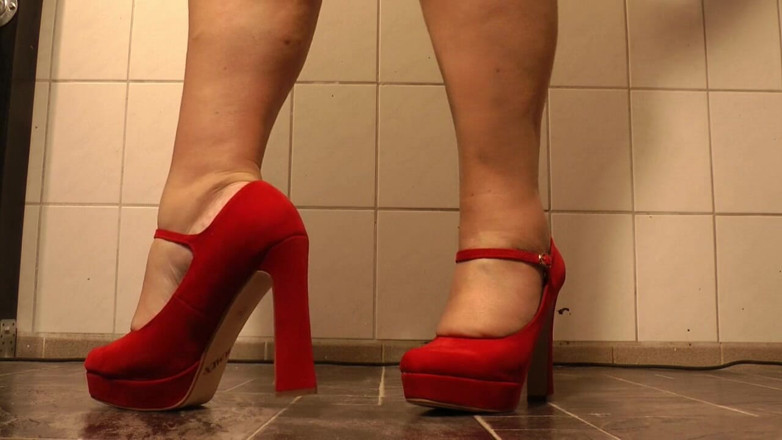 Anna Devot: Annadevot - Only high heels and feet :-)