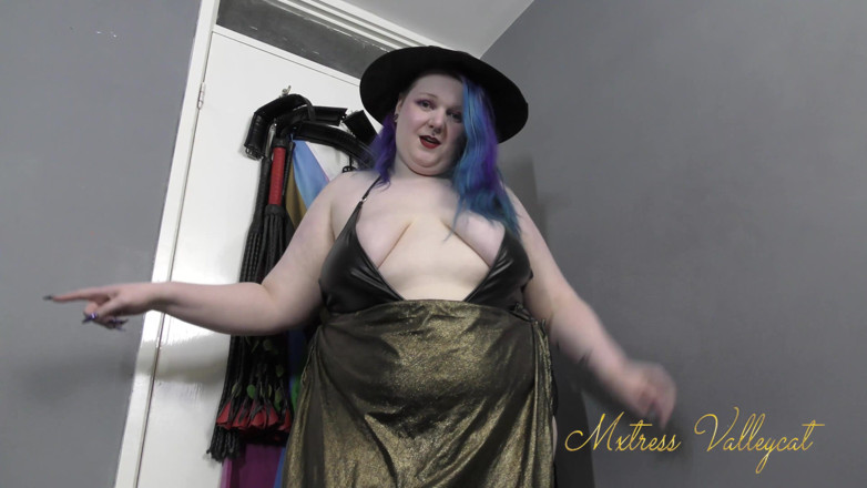 Mxtress Valleycat: Be your own big tiddy goth girlfriend