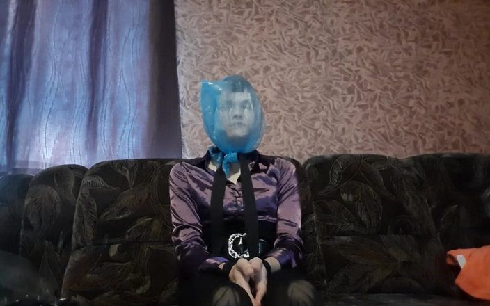 Femboy Abbie: Ik ben Blauw... Plastic zak ademspel. Femboy Abbie