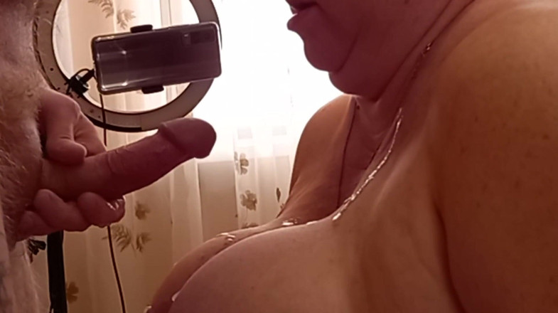 Zona901: Blowjob von milf und sperma auf titten
