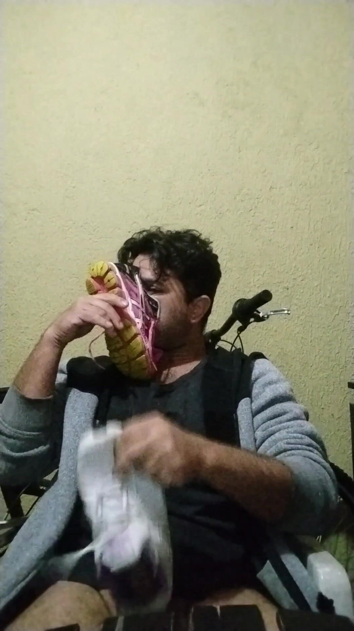 Sneakerfetish_BR: Asics &amp; Adidas Sessione Di Sneaker Sensuale