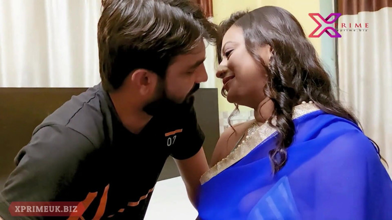 Indian Erotica: Sexy Desi Bhabhi tvrdě šuká