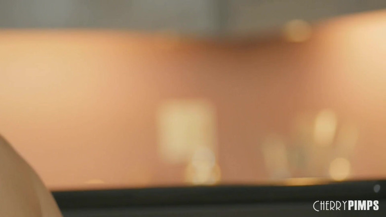 CherryPimps: Jilat pepek lesbian Karlee Grey dan Abella Danger