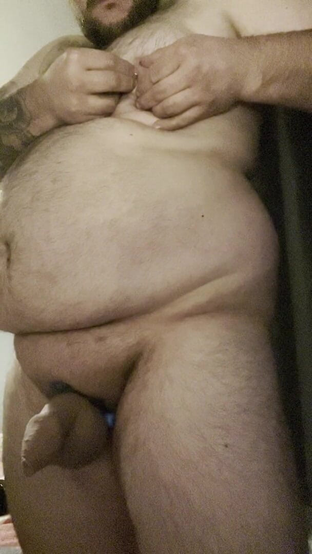 Shaun Cbt: Travestiti anal au cătușat pula și mingea cu sfârcuri cu piercing