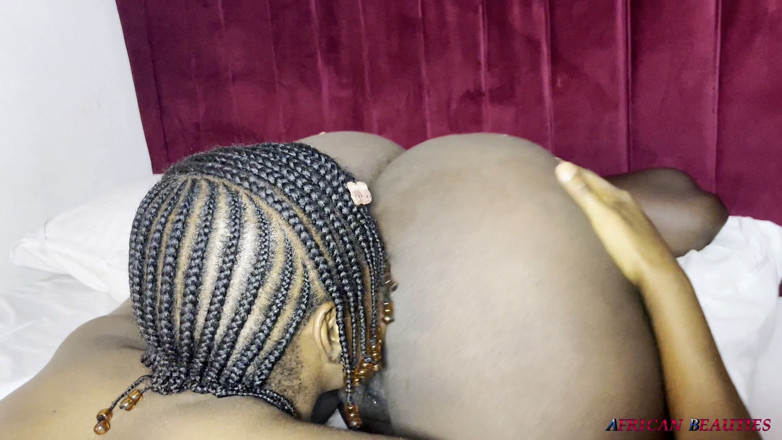 African Beauties: Chci tě sníst, lízej ti zadek a ochutnej svou piss...