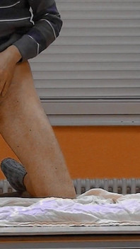 Rychlé šukání u bazénu a masturbace