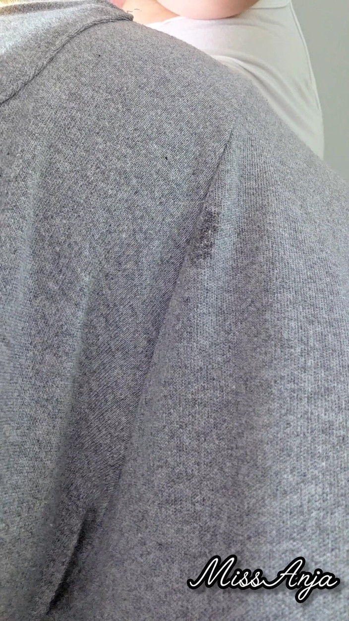 MissAnja_FH: Spocone głośne pierdy w moich szarych spodniach dresowych