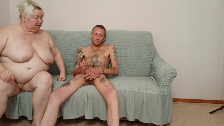 Zona901: Moje žena mě sleduje, jak šukám sousedku do její pusy a kundičky